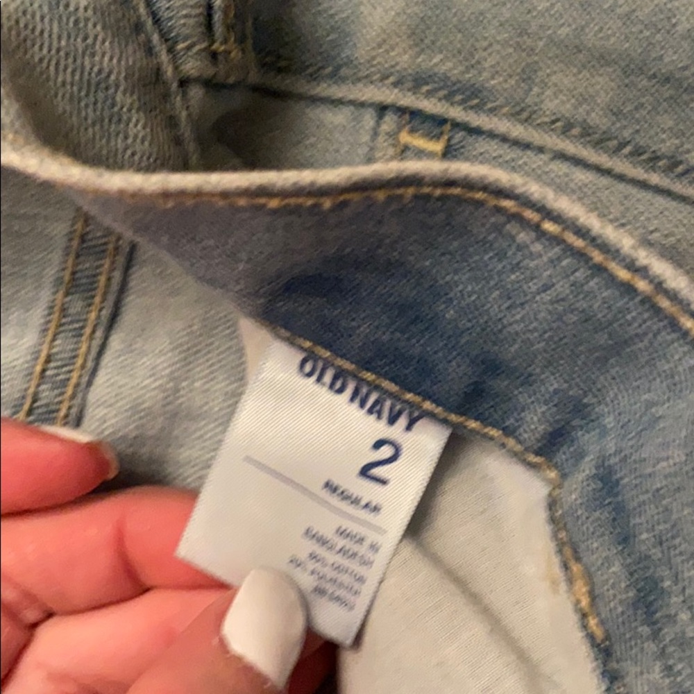 Shorts - Picture 2 of 4